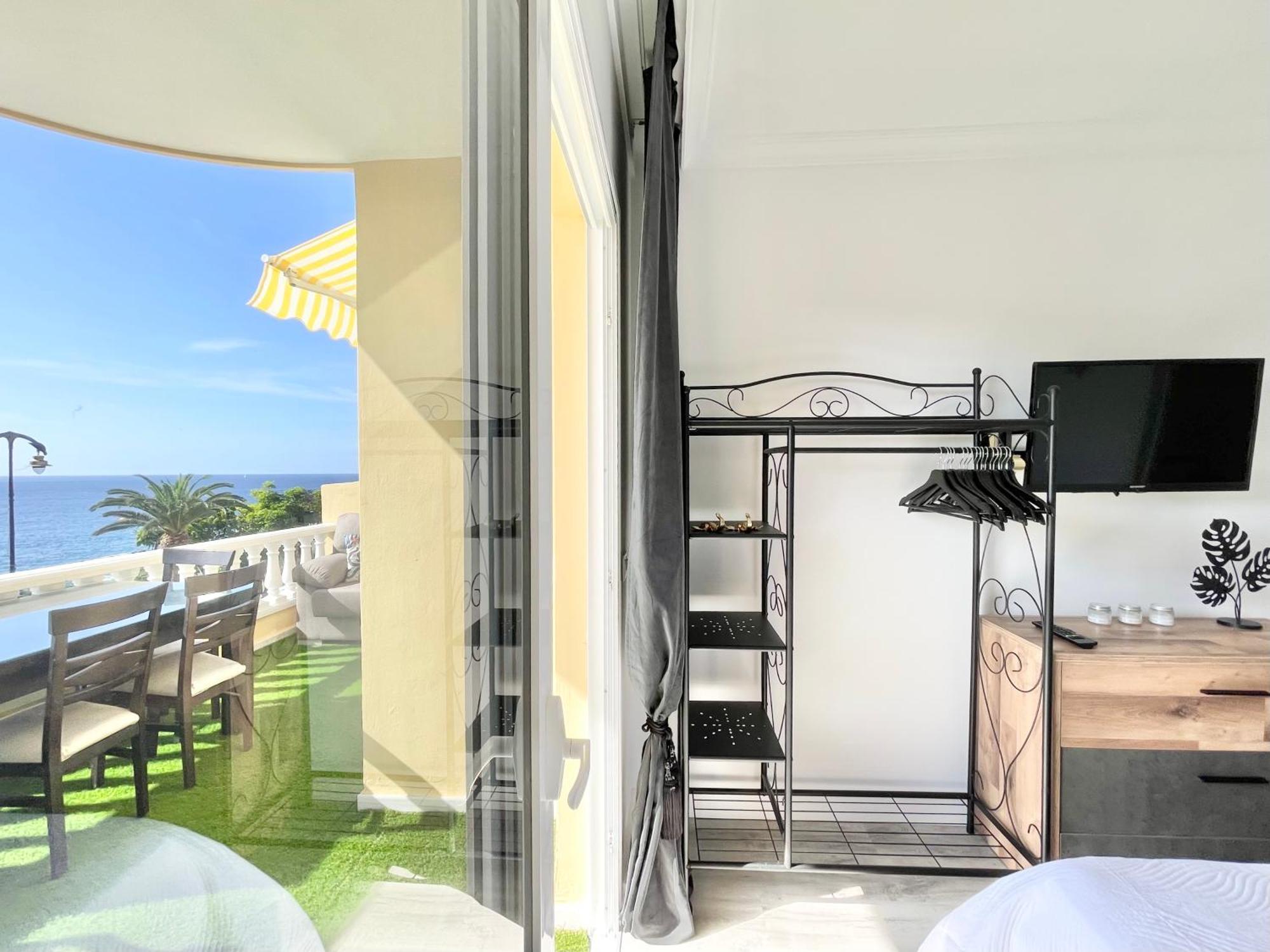 Paulmarie Apartment Gigantes Ocean Lounge Puerto de Santiago  Bagian luar foto
